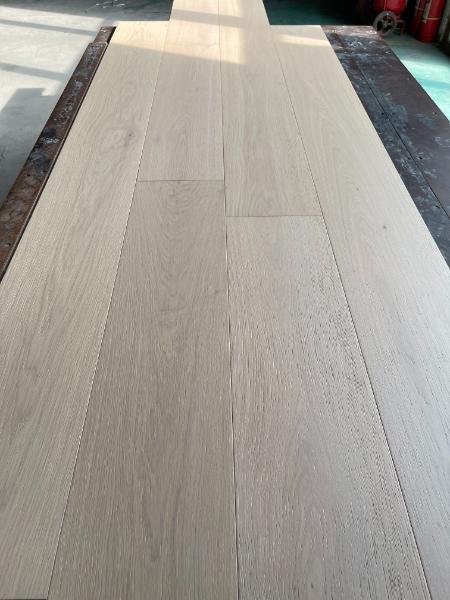 Engineered oak flooring AB